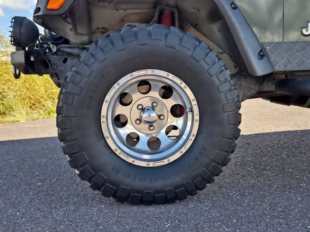 1997 Jeep Wrangler - $9,493