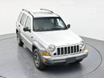 2005 Liberty Thumbnail 34