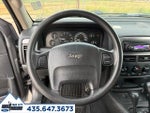 2004 Grand Cherokee Thumbnail 16