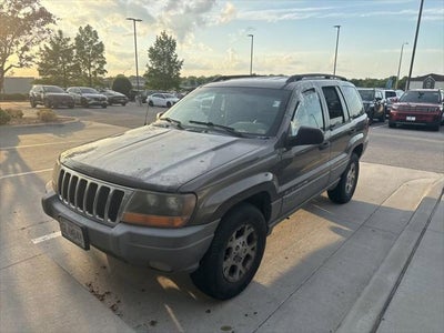Photo of a 2000 Jeep Grand Cherokee 4DR Laredo 4WD SUV for sale