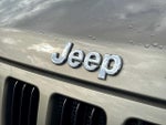 2005 Grand Cherokee Thumbnail 2