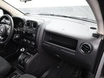 2011 Compass Thumbnail 10