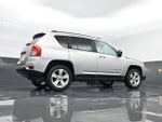 2011 Compass Thumbnail 27