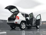 2011 Compass Thumbnail 35