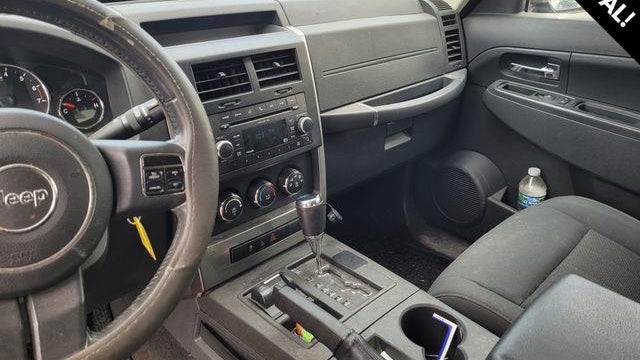 2011 Jeep Liberty Sport Jet