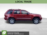 2010 Grand Cherokee Thumbnail 3