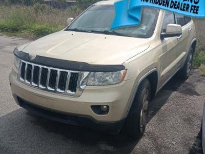 Photo of a 2011 Jeep Grand Cherokee 4X2 Laredo 4DR SUV for sale