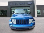 2009 Liberty Thumbnail 2
