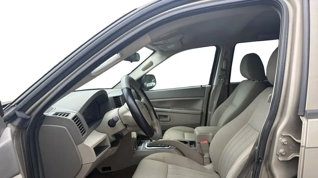2006 Jeep Grand Cherokee Laredo