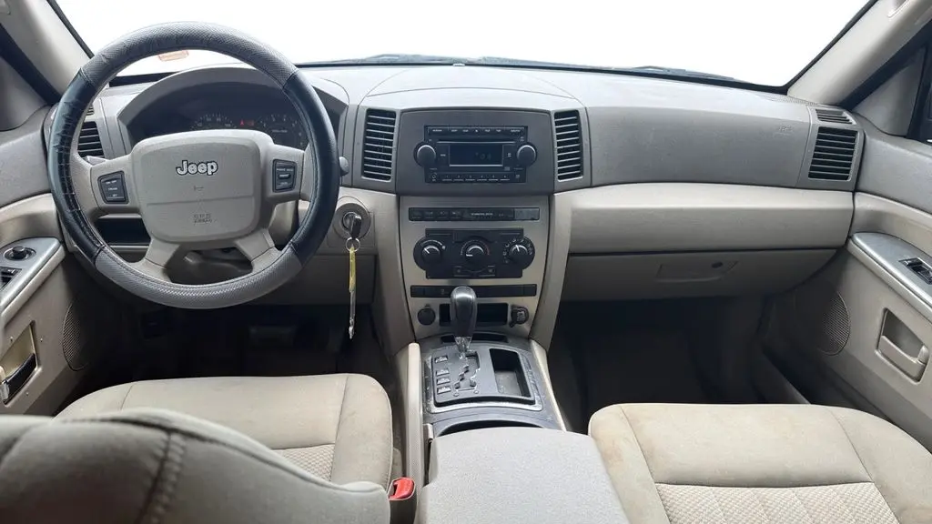 2006 Jeep Grand Cherokee Laredo