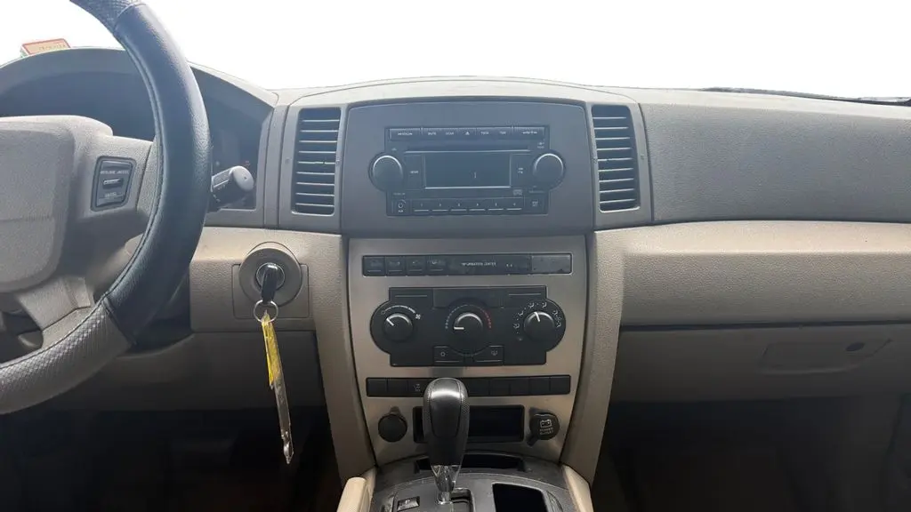 2006 Jeep Grand Cherokee Laredo