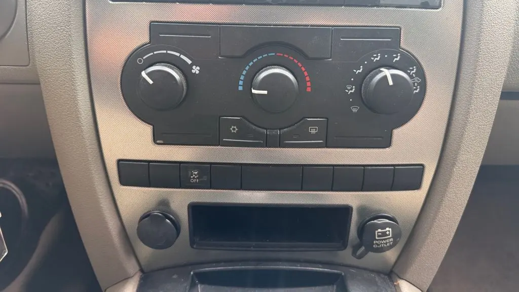 2006 Jeep Grand Cherokee Laredo