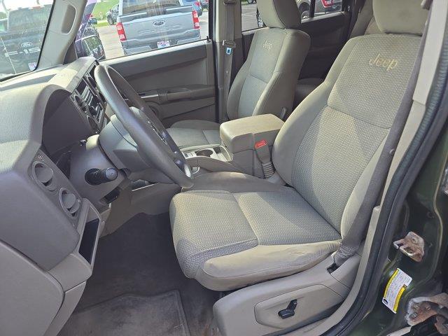 2007 Jeep Commander - $2,990
