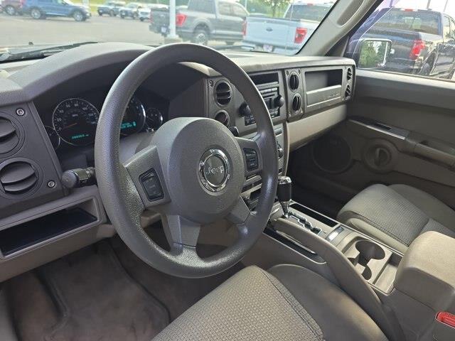 2007 Jeep Commander - $2,990