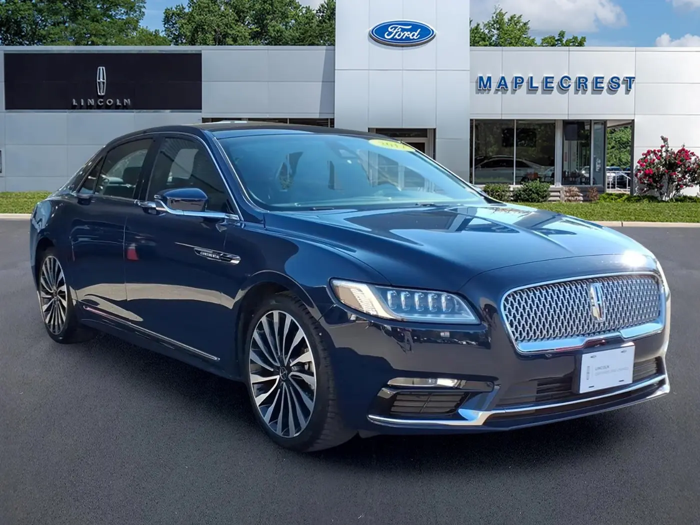 2017 Lincoln Continental - $34,997