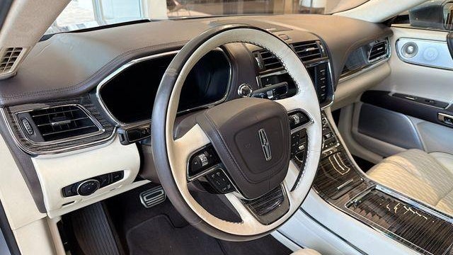 2019 Lincoln Continental Black Label
