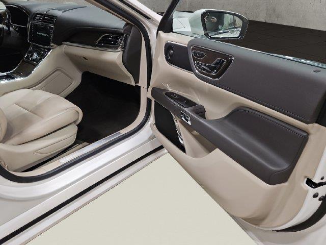 2018 Lincoln Continental - $23,000