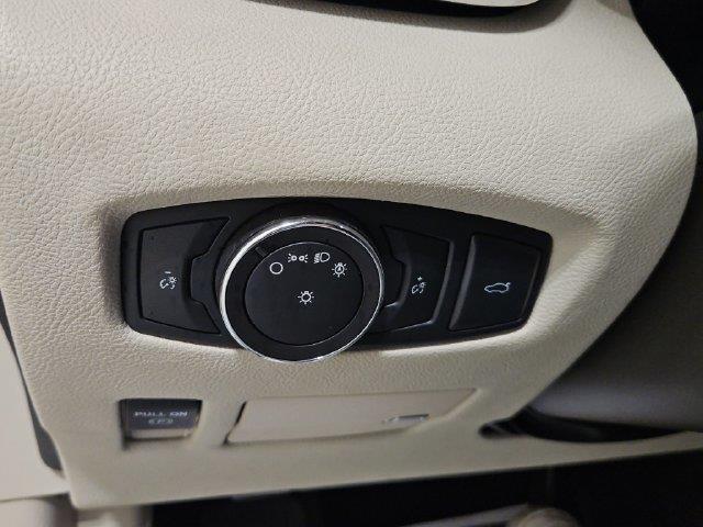 2018 Lincoln Continental - $23,000