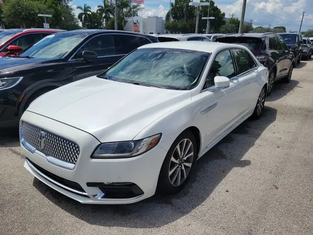 2020 Lincoln Continental - $15,550