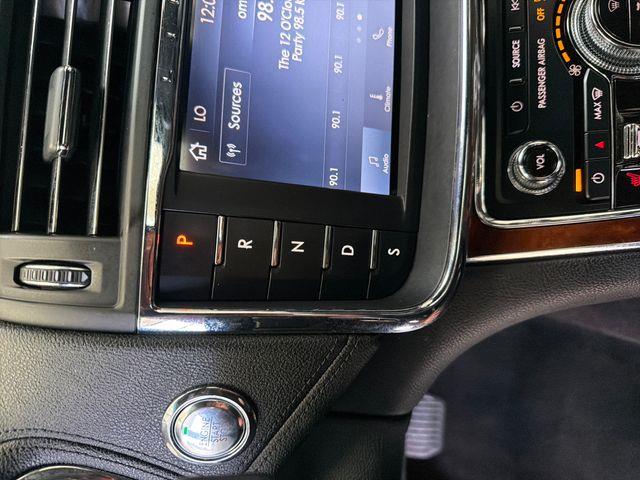 2020 Lincoln Continental - $20,995
