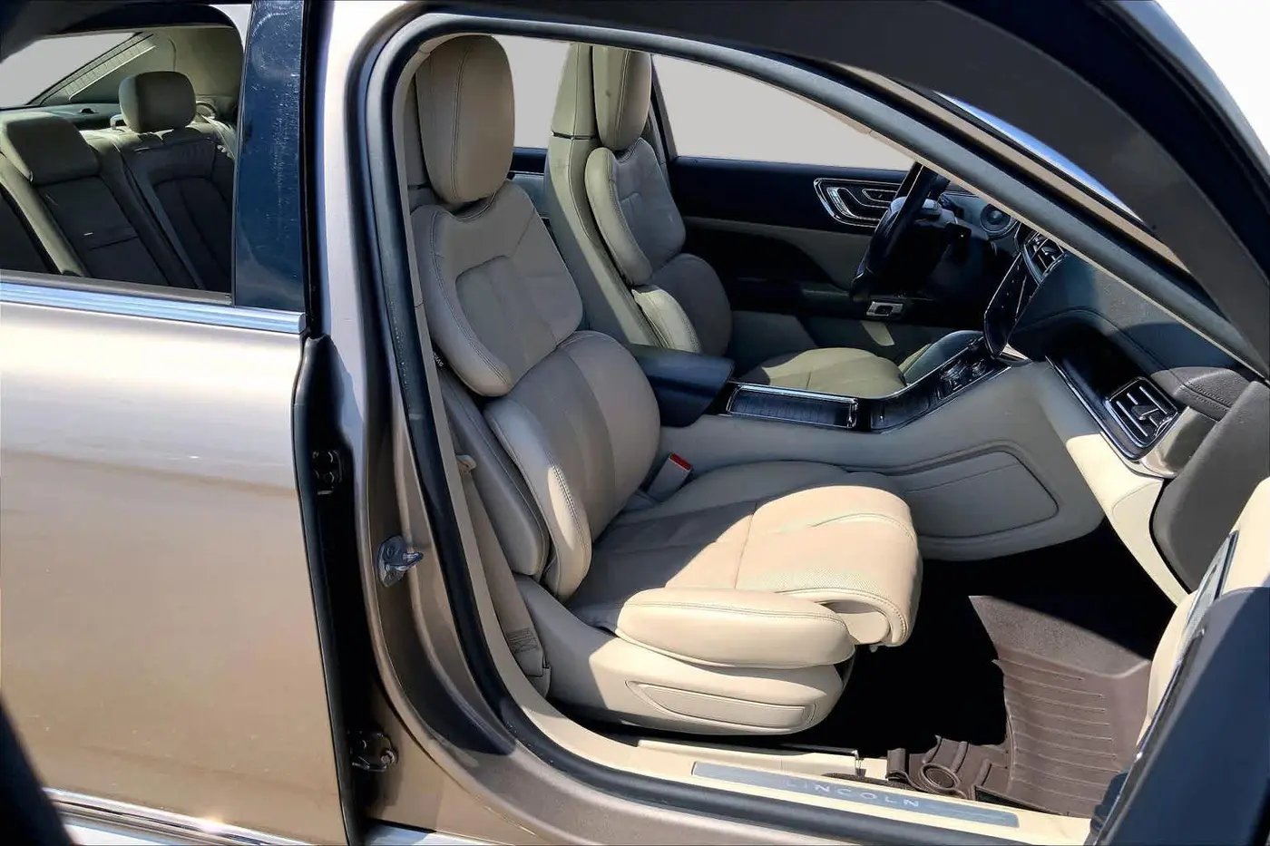 2020 Lincoln Continental - $26,434