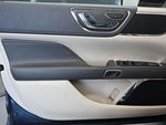 2017 Continental Thumbnail 22