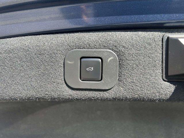 2020 Lincoln Continental - $21,990