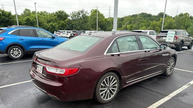 2017 Lincoln Continental Select