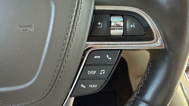 2017 Lincoln Continental Select