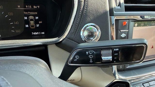 2017 Lincoln Continental Select