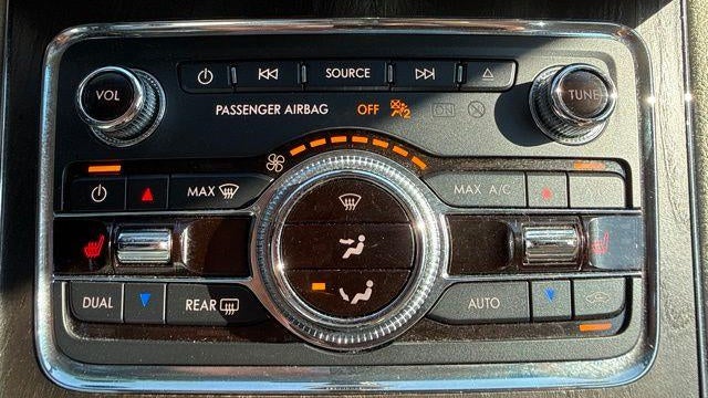 2017 Lincoln Continental Select