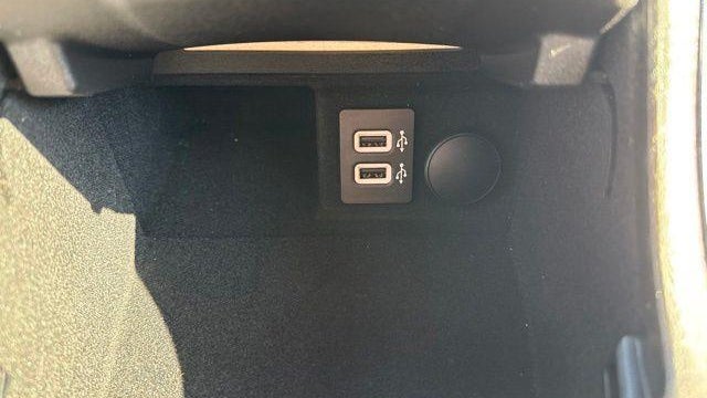 2017 Lincoln Continental Select