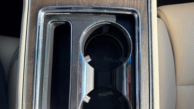 2017 Lincoln Continental Select