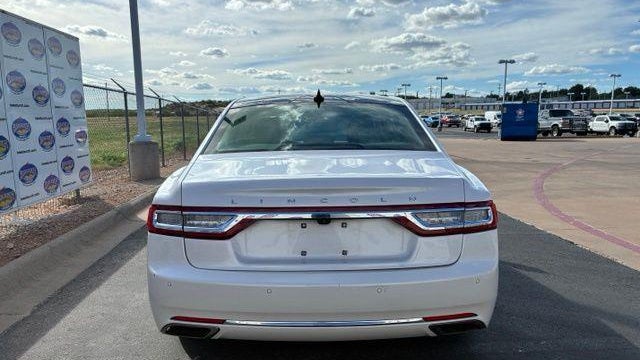 2019 Lincoln Continental Select