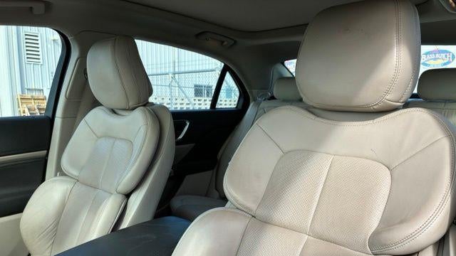 2019 Lincoln Continental Select