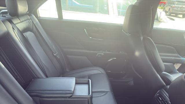 2018 Lincoln Continental Select