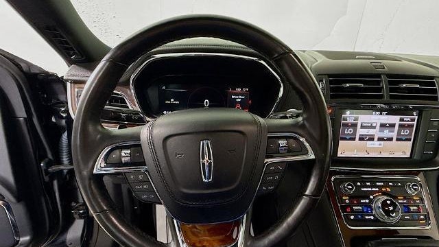 2018 Lincoln Continental Select
