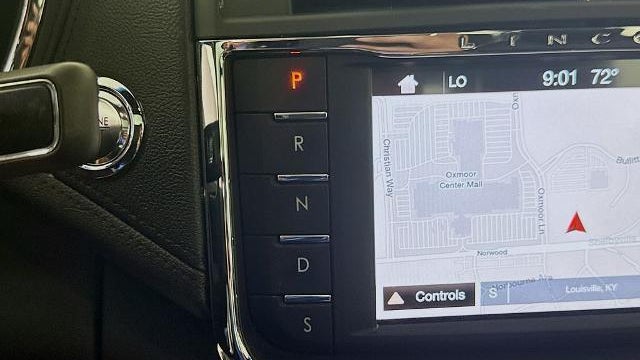 2018 Lincoln Continental Select