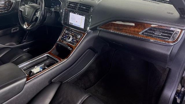 2018 Lincoln Continental Select