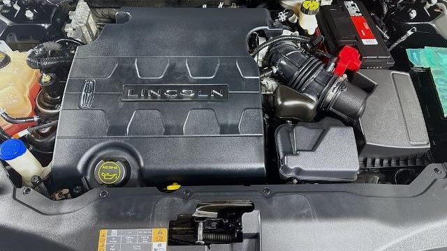 2018 Lincoln Continental Select