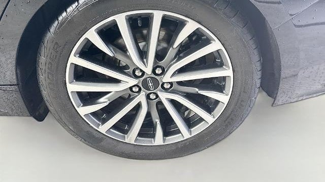 2018 Lincoln Continental Select
