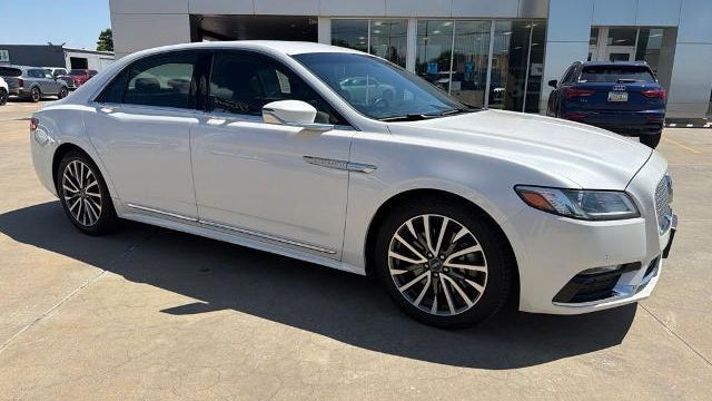 2017 Lincoln Continental Select
