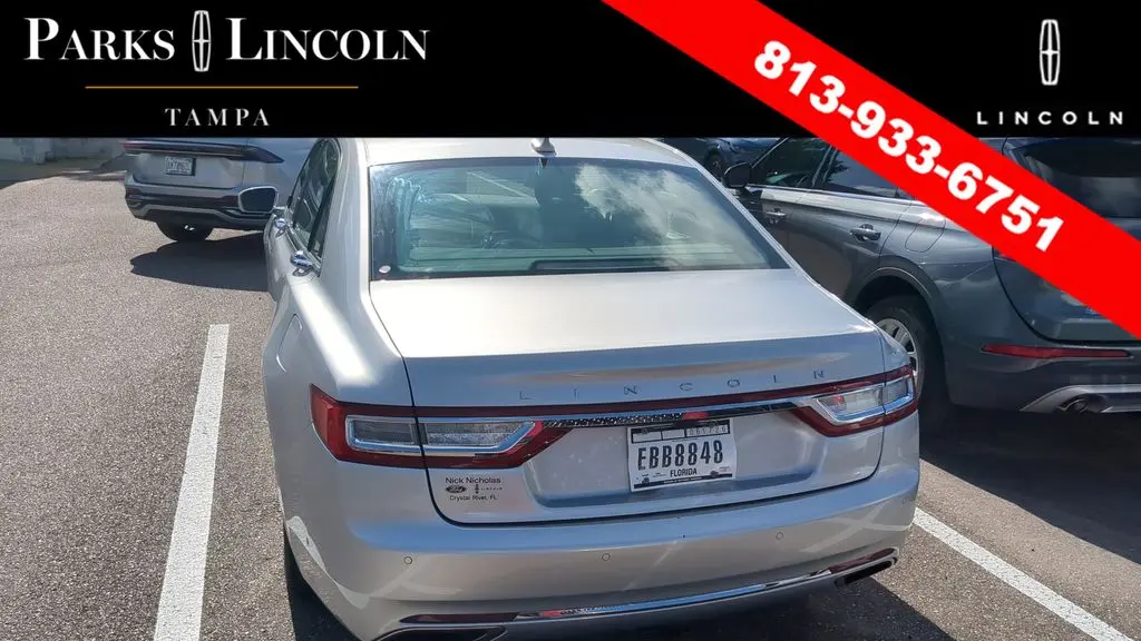 2018 Lincoln Continental Select