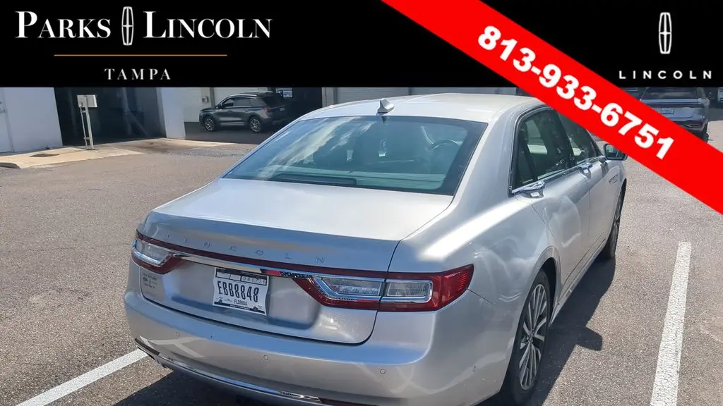 2018 Lincoln Continental Select