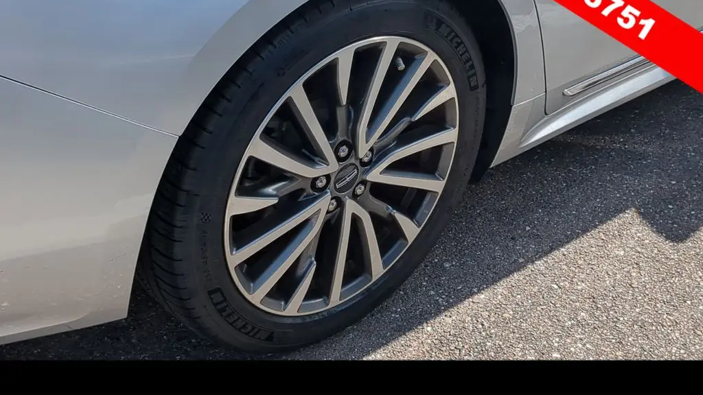 2018 Lincoln Continental Select
