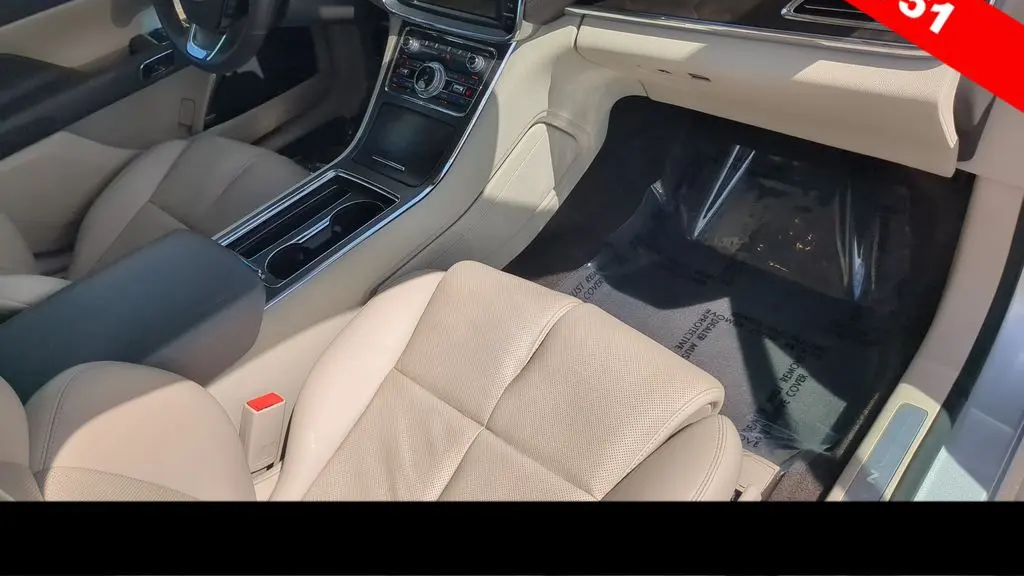 2018 Lincoln Continental Select