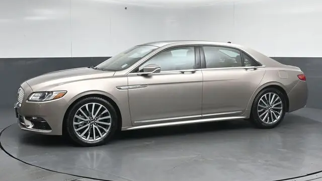 2019 Lincoln Continental Select