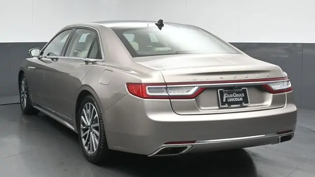 2019 Lincoln Continental Select