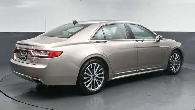 2019 Lincoln Continental Select