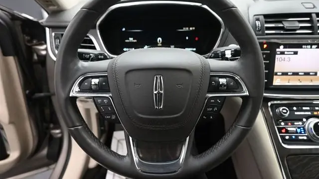 2019 Lincoln Continental Select